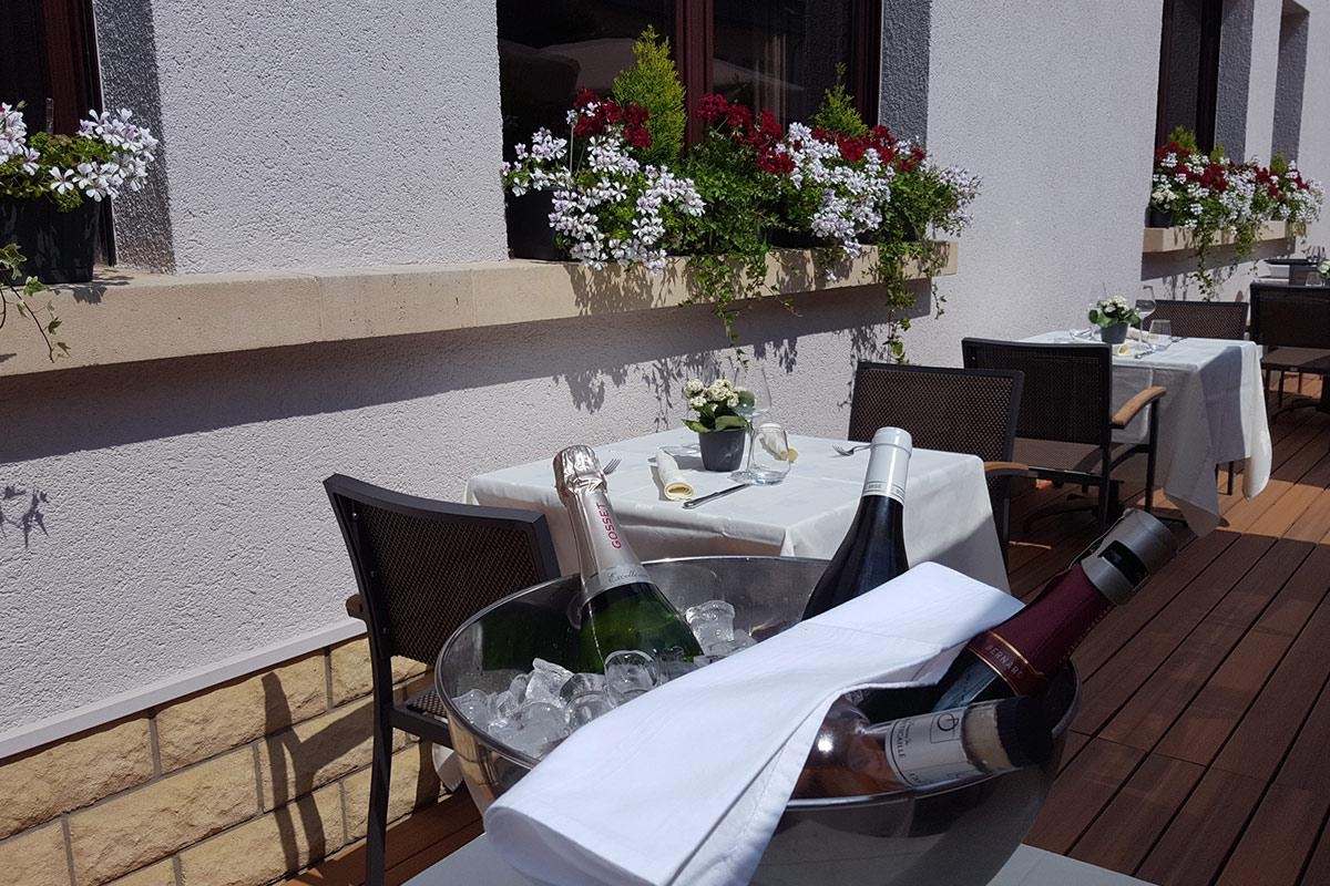 Come and discover our new terrace!